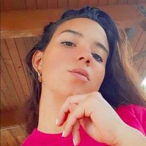 Meet your Posher, Maria